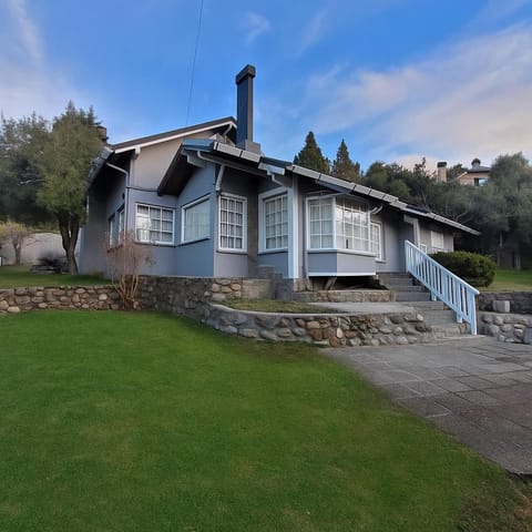 Property building, Day, Garden, Garden view