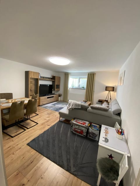 TV and multimedia, Living room, Photo of the whole room, Seating area