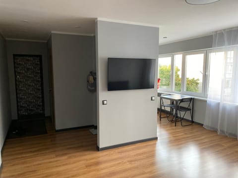 Communal lounge/ TV room, TV and multimedia, Kitchen or kitchenette, Living room, Dining area
