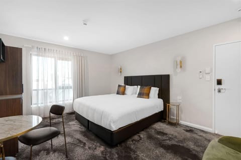 Bed, Photo of the whole room, Seating area, Bedroom, wardrobe