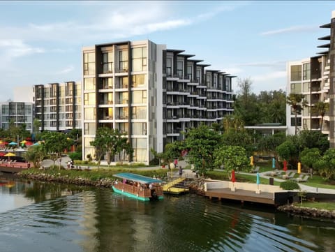 Property building, Natural landscape, Lake view