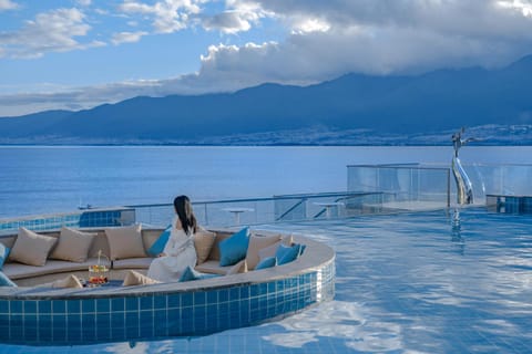 Natural landscape, Lake view, Mountain view, Pool view, Sea view, Swimming pool, sunbed