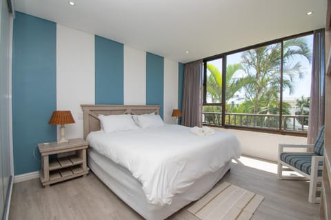 Bed, View (from property/room), Photo of the whole room, Bedroom