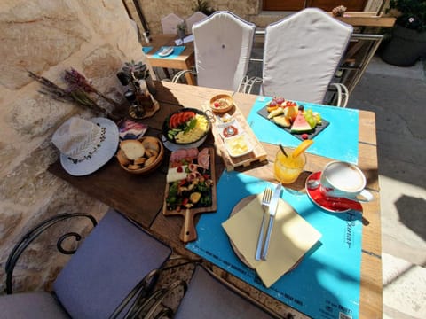 Restaurant/places to eat, Breakfast