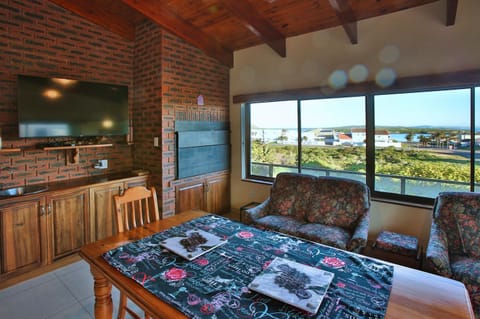 Natural landscape, BBQ facilities, Living room, Seating area, Dining area, Sea view