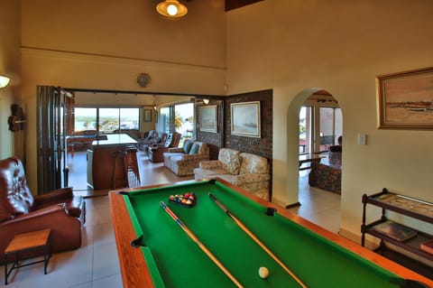 Billiard, Game Room, Living room, Seating area