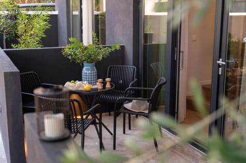 Balcony/Terrace, Balcony/Terrace