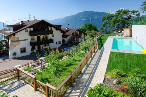 Property building, Spring, Day, Natural landscape, Summer, Garden, Garden view, Mountain view, Pool view, Swimming pool, Parking