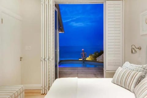 Clifton 4th Beach Villa 6 Sleeper Chalet in Camps Bay