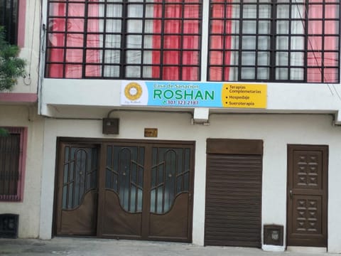Property building, Property logo or sign, Street view, Certificate/Award