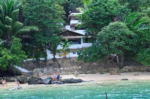 Property building, Day, Natural landscape, Beach, Sea view