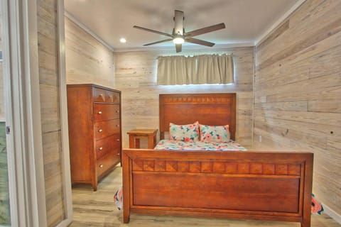 Hayday Getaway House in Blanco