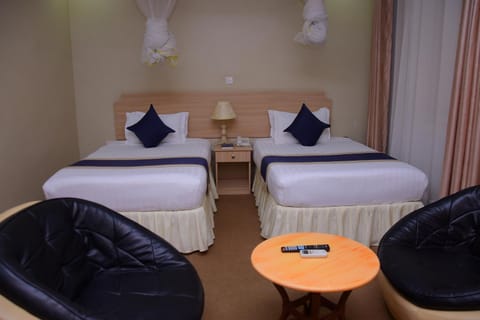 Bed, Seating area, Bedroom