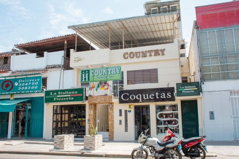 Property building, Facade/entrance