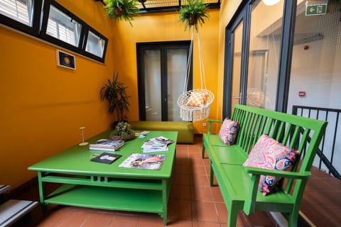 Coffee/tea facilities, Lobby or reception