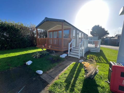 Flower Bay Apartment in Prestatyn