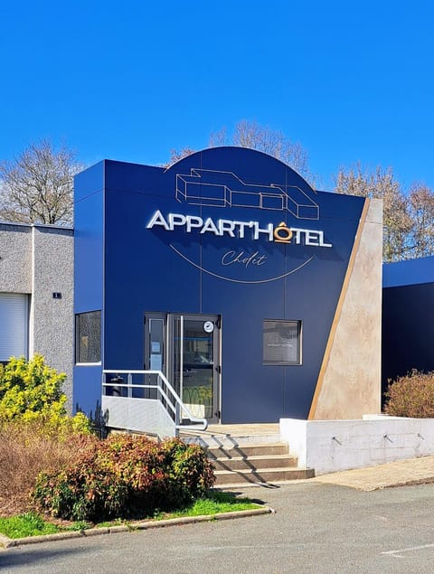 Property building, Facade/entrance