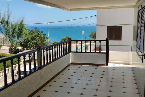 View (from property/room), Balcony/Terrace, Sea view