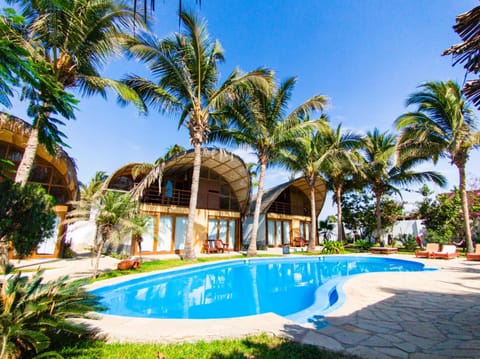 Property building, Swimming pool