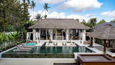 Property building, Pool view, Swimming pool, sunbed