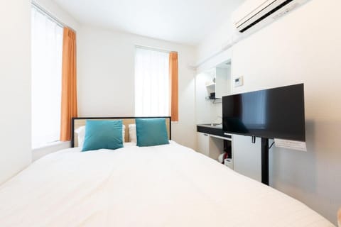 Bed, TV and multimedia, Bedroom, air conditioner