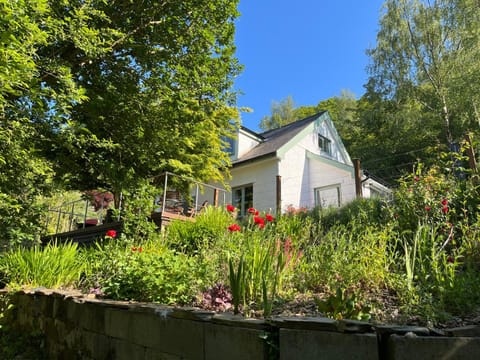 Property building, Garden