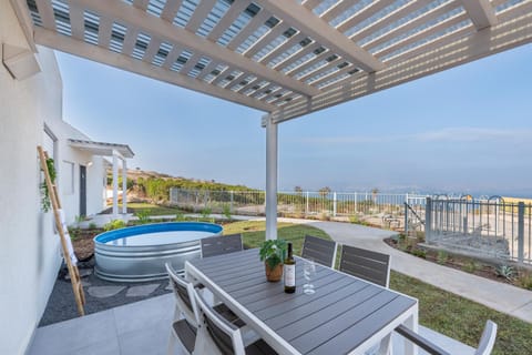 Patio, Natural landscape, View (from property/room), Balcony/Terrace, Sea view, Swimming pool