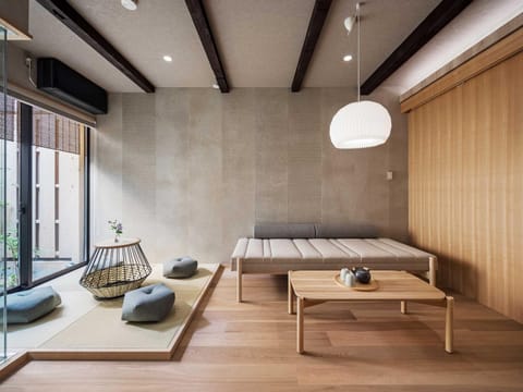 Living room, Photo of the whole room