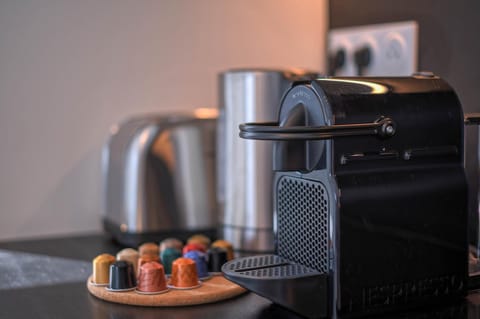 Coffee/tea facilities, Kitchen or kitchenette, toaster