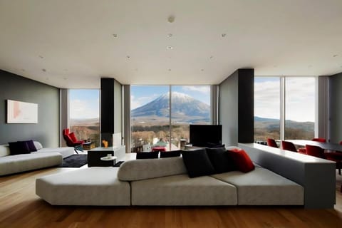 Living room, Mountain view
