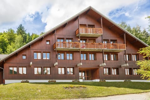 Property building, Spring, Garden