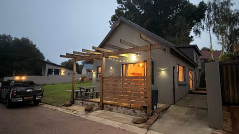Property building, Balcony/Terrace