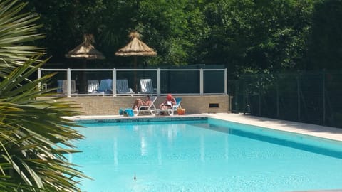 Decorative detail, Swimming pool