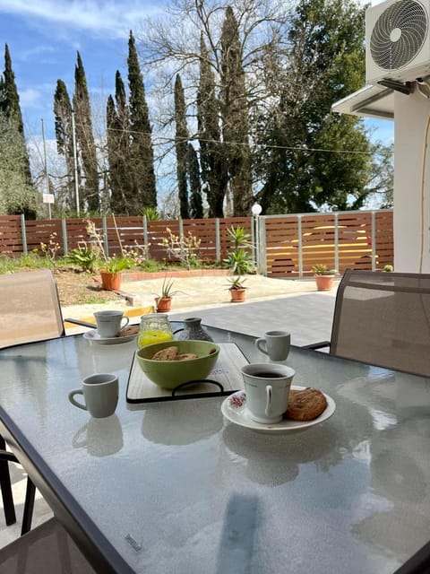 g&z cottage House in Corfu, Greece