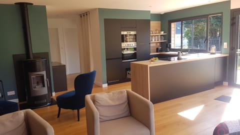 Kitchen or kitchenette, minibar, pet friendly