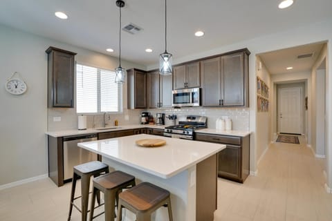 Lovely Tucson Home with Private Pool and Fire Pit! House in Arizona