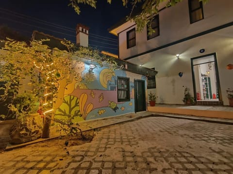 Property building, Night