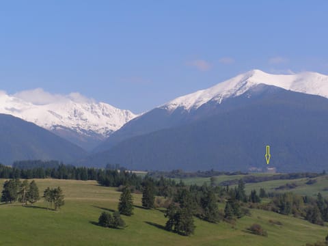 Nearby landmark, Natural landscape