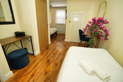 Silk Hotel by Silk Road Assets Ltd Vacation rental in Boston