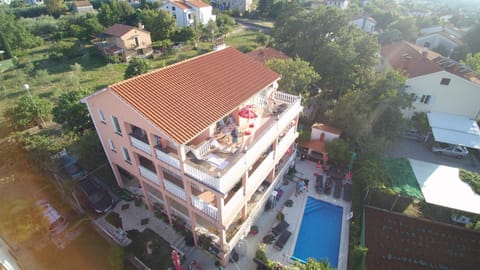 Property building, Bird's eye view, Pool view