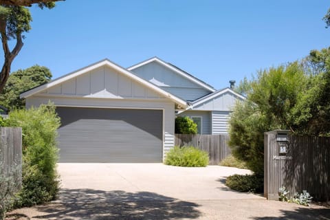 Property building, Street view