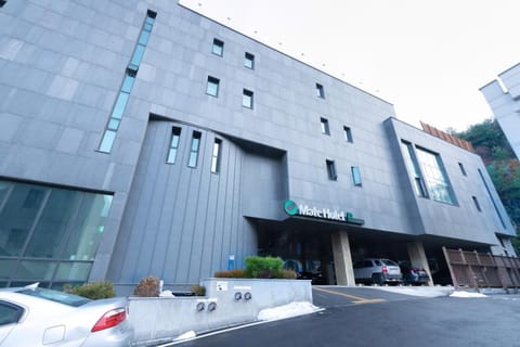 Property building, Day, Parking