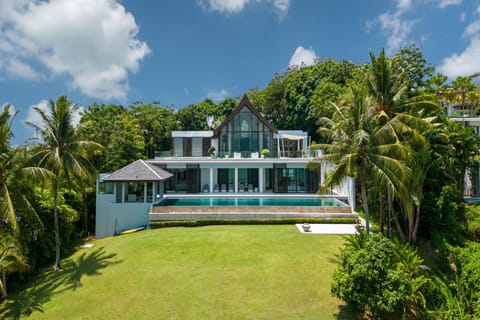 Property building, Day, Garden, Swimming pool