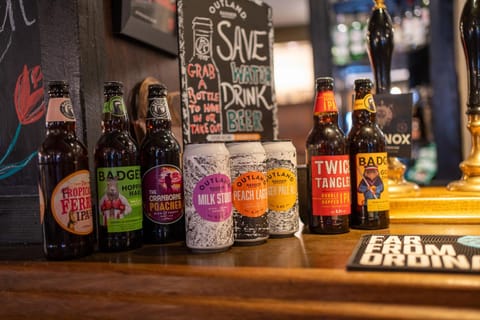 Lounge or bar, Drinks