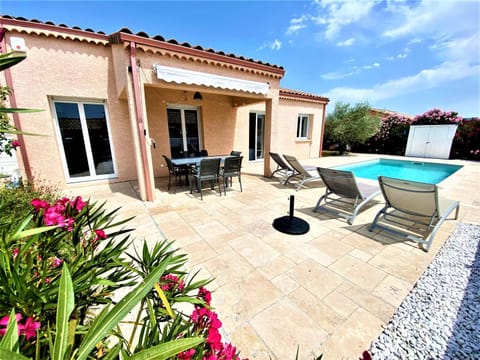 GITE CESAR 6p, 3ch, piscine privée, terrain privé clos, terrain de pétanque Villa in Vallon-Pont-d'Arc