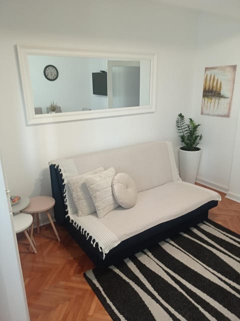 Apartman Mika **Centar ** Apartment in Serbia