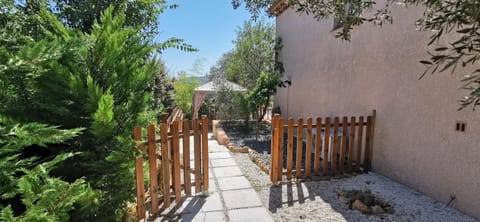 Garden, Garden, Balcony/Terrace, Garden view