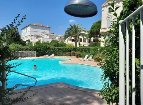 Swimming pool, Public Bath