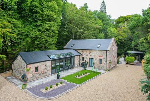 The Ultimate Luss Retreat House in Scotland