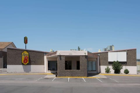 Property building, Day, On site, Time of day